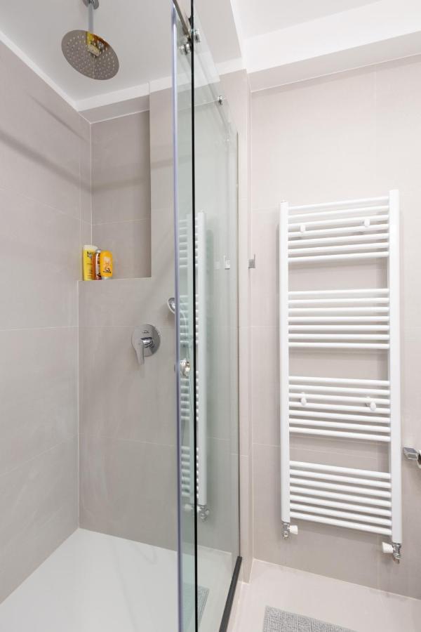 Wonderful Central Athens 2 Bedroom 2 Bath Sleeps 8 מראה חיצוני תמונה
